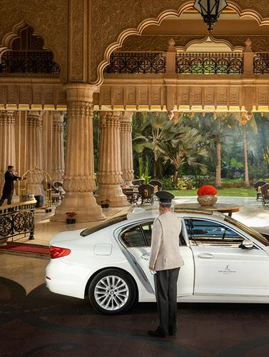 Airport transfers in BMW